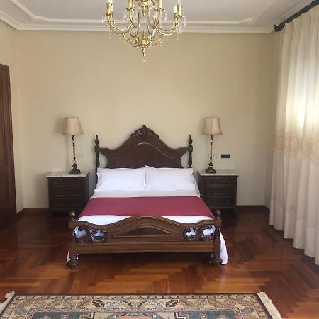 Casa Mercedes Ponteareas Bagian luar foto