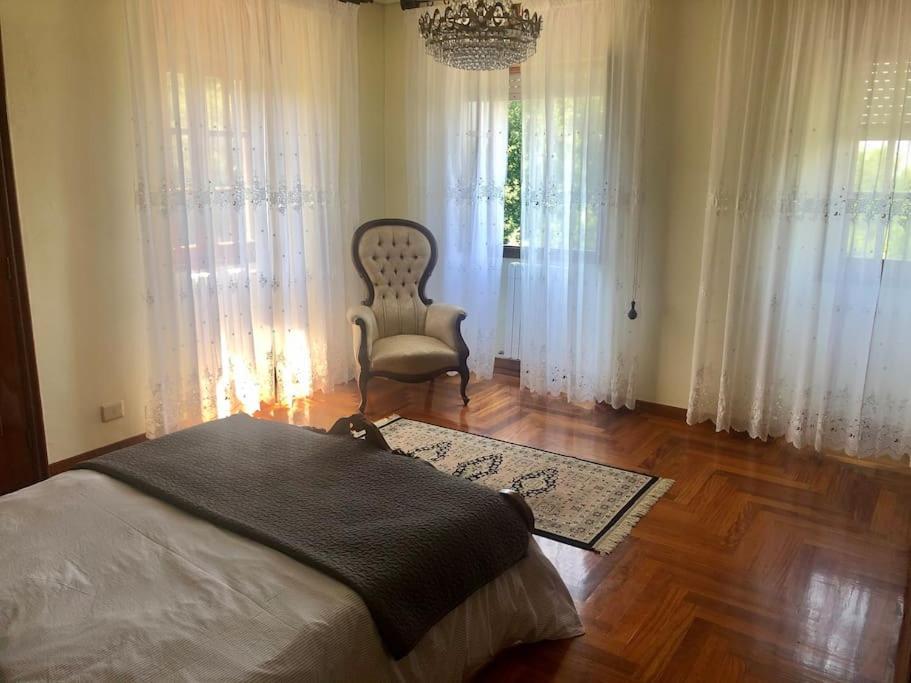 Casa Mercedes Ponteareas Bagian luar foto