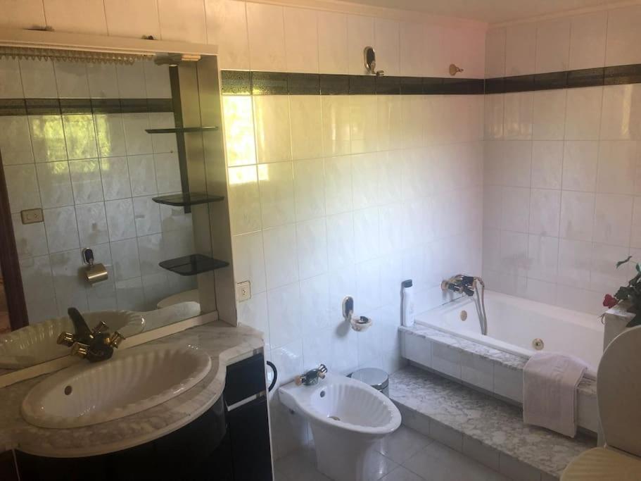 Casa Mercedes Ponteareas Bagian luar foto