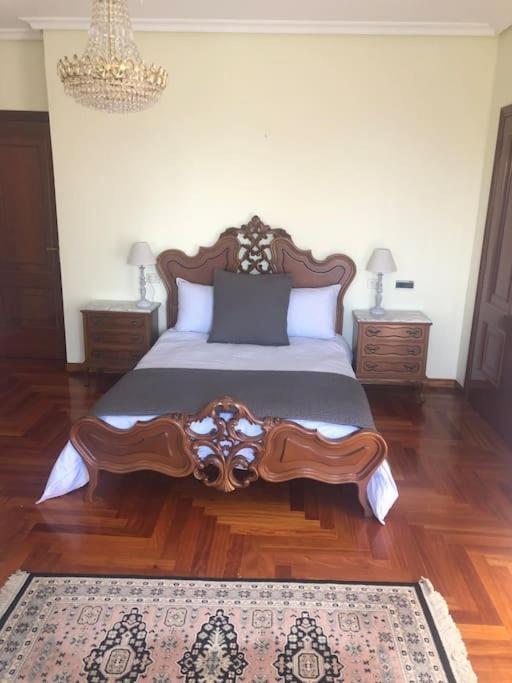 Casa Mercedes Ponteareas Bagian luar foto