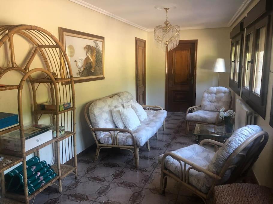 Casa Mercedes Ponteareas Bagian luar foto