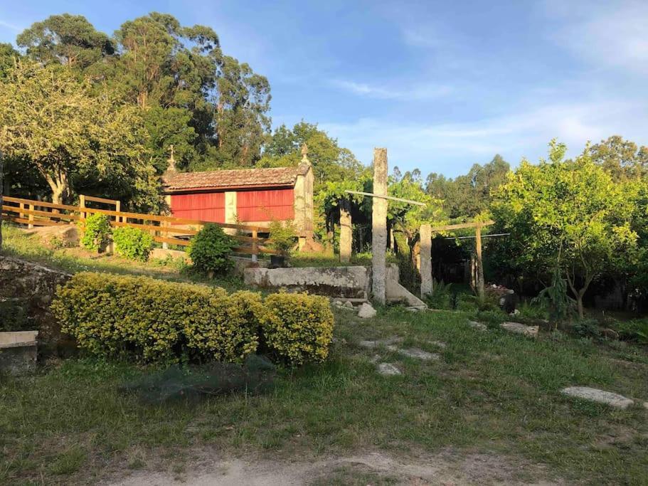 Casa Mercedes Ponteareas Bagian luar foto